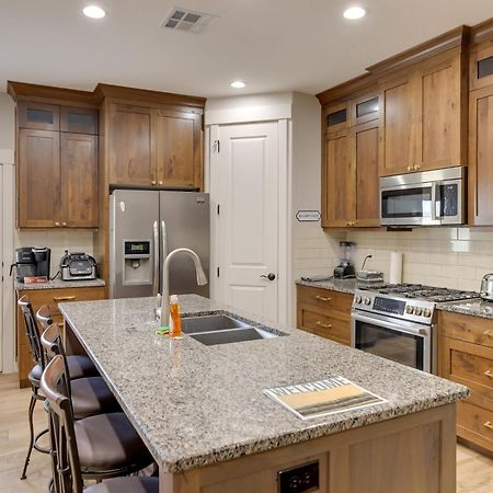 Toquerville Home With Mtn Views, Near State Parks! Exterior photo