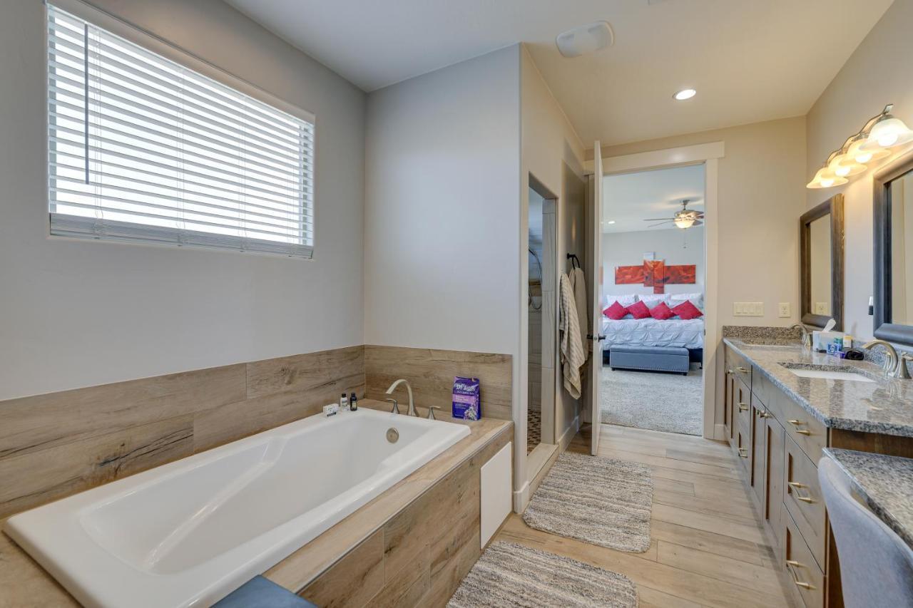 Toquerville Home With Mtn Views, Near State Parks! Exterior photo