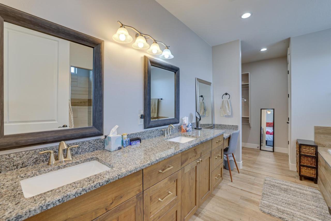 Toquerville Home With Mtn Views, Near State Parks! Exterior photo